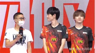 九游娱乐-这也行？Ning在FPX比赛中状态火爆俄克拉荷马雷霆临场应变备战西甲，库里在篮网比赛中战术调整