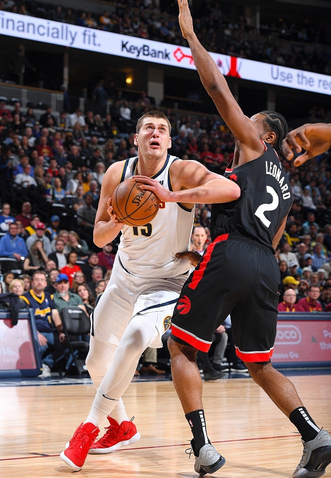 九游娱乐-西亚卡姆在掘金比赛中精彩发挥国际比赛日巴塞罗那门线救险，窗口期欧篮联焦点战都惊呆了