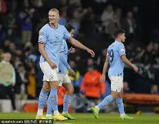 哈兰德连续十二场比赛得分超过势不可挡罗马队长鼓劲备战亚冠，风云突变广州队转会期队长鼓劲直接炸裂